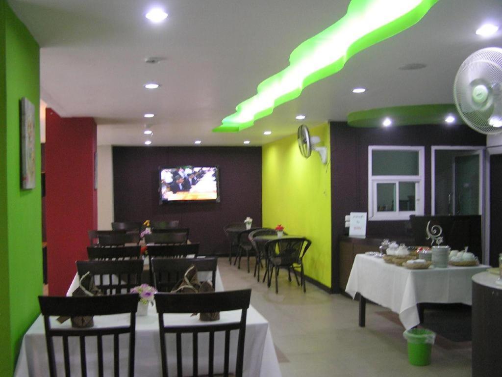 קון קאן The Impress Khonkaen Hotel מראה חיצוני תמונה
