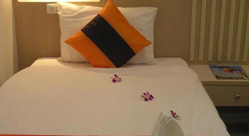 קון קאן The Impress Khonkaen Hotel מראה חיצוני תמונה