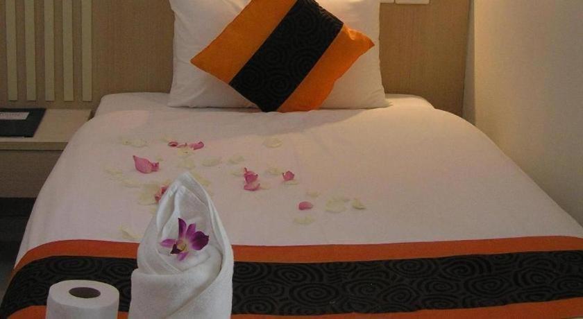 קון קאן The Impress Khonkaen Hotel מראה חיצוני תמונה